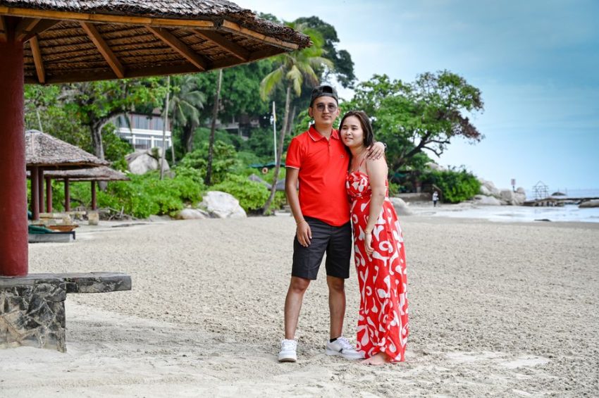 Beach Wedding Attire for Guests: Linen, Sandals and Sun-Smart Style