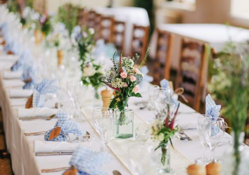 Custom Wedding Decor Ideas That Look Polished, Not Like A Craft Project