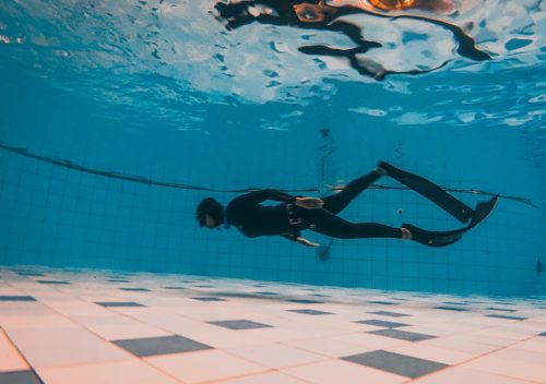 Aiper Scuba V3 vs Scuba S1: Which Cordless Pool Cleaner Actually Keeps Your Pool Spotless?