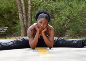 Navy Yoga Pants Outfit: 5 Outfit Formulas That Actually Work