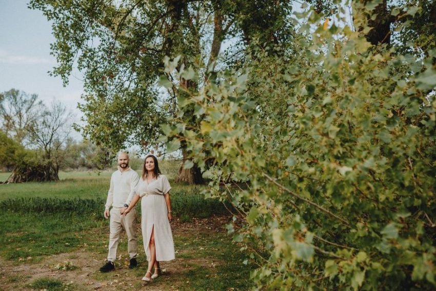 Wedding Makeup That Lasts Through a Warm May Day